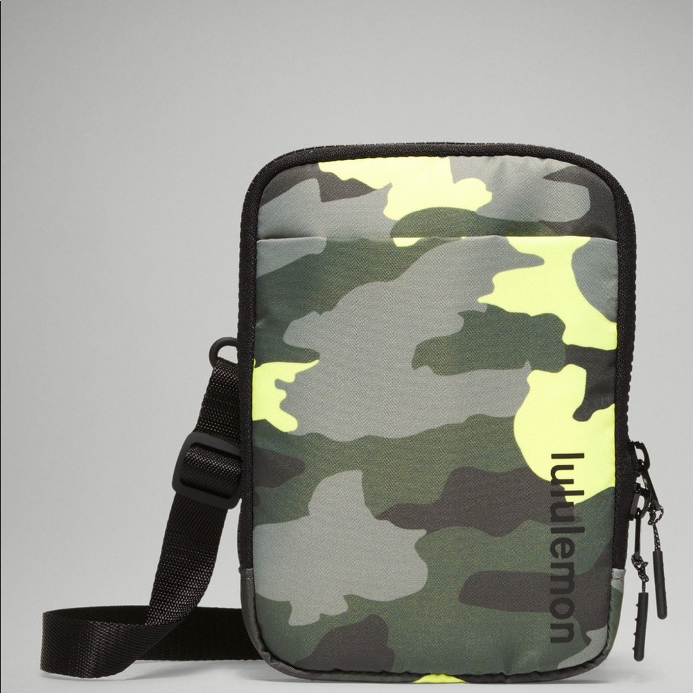 Lululemon Easy Access Crossbody Bag NWT Camo